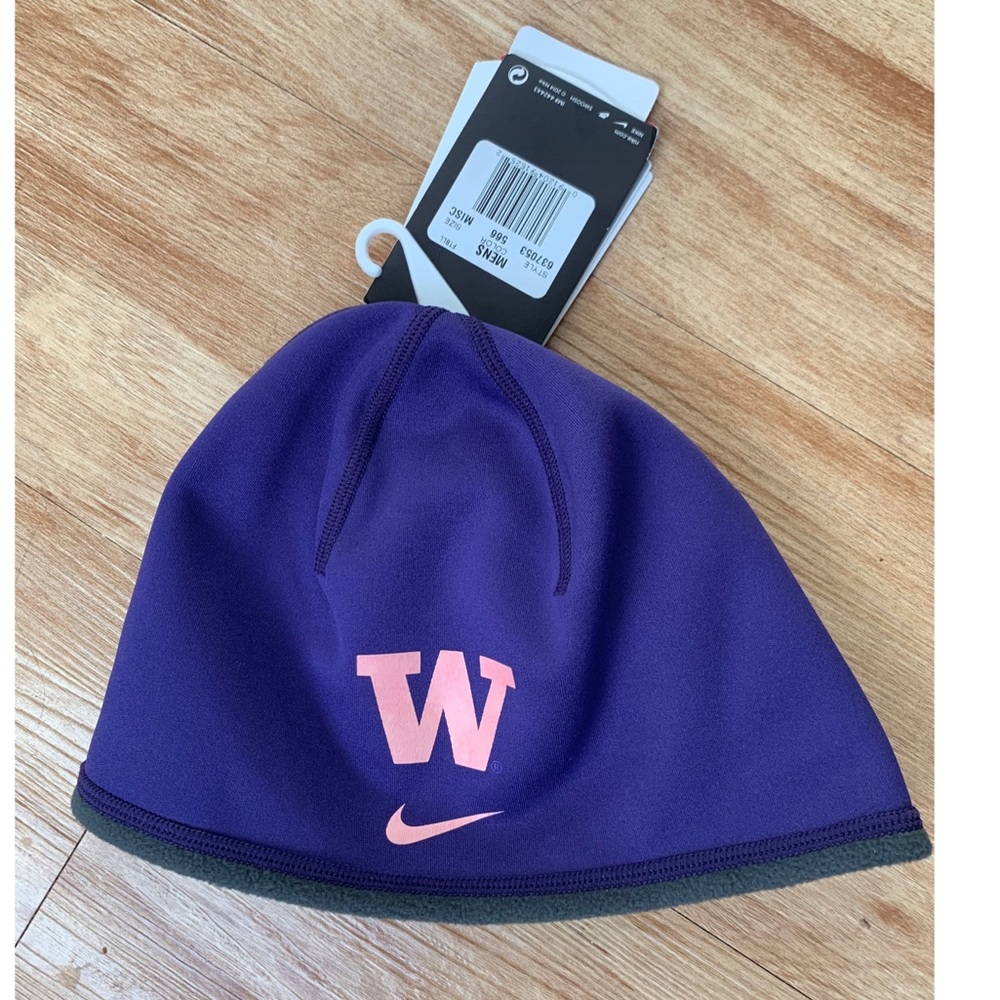 Purple Washington university Nike runnning cap